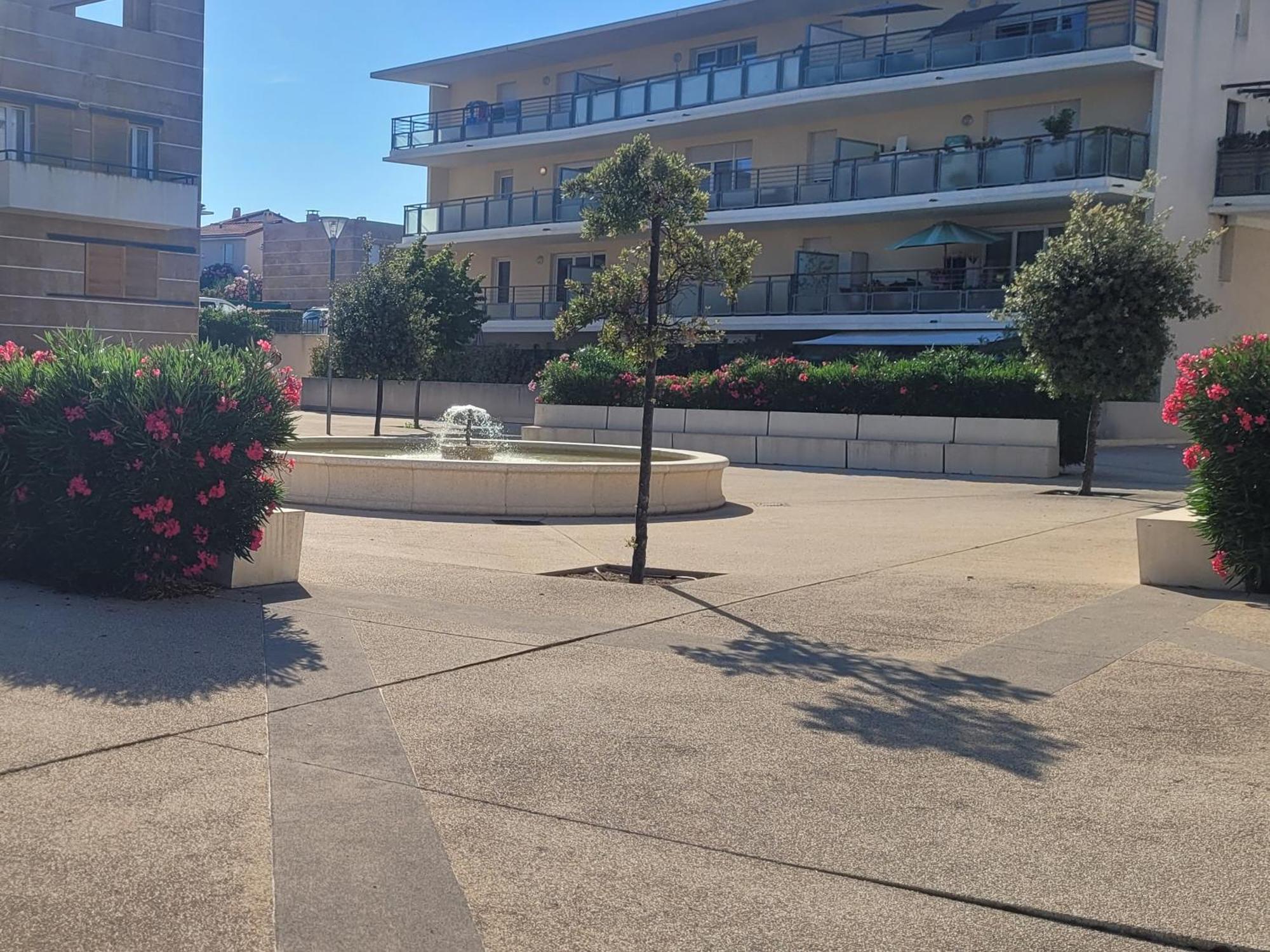 Appartement Avec Piscine Casino Plein Air Et La Ciotat